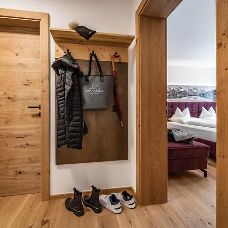 Apartament Schoenblick Tux